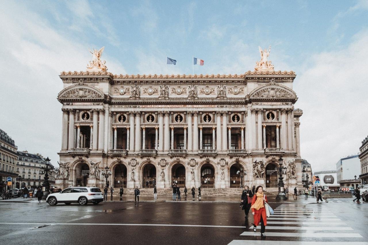 Façade de l'Opéra Garnier à Paris